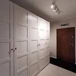Apartmenty Adler - White アパート